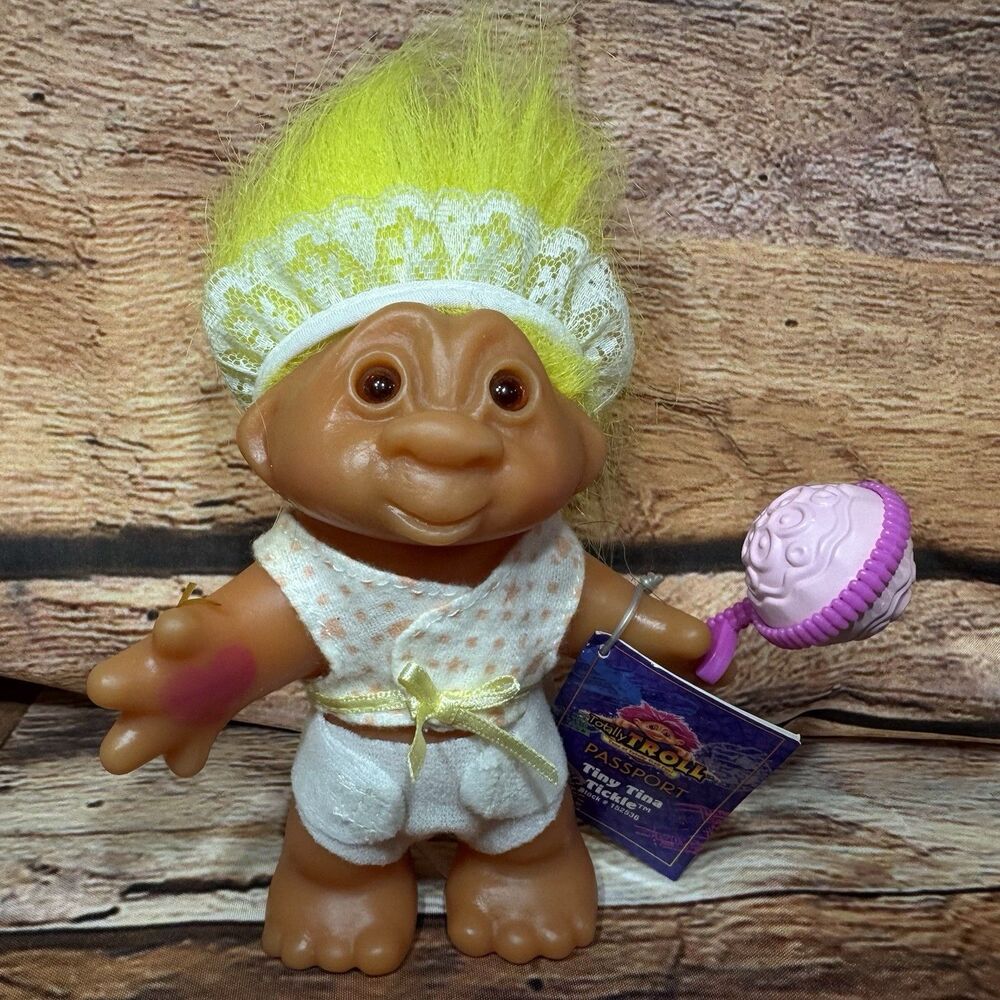 Vintage Playmates Totally Troll Tiny Tina Tickle Doll 2001 Yellow Hair Passport